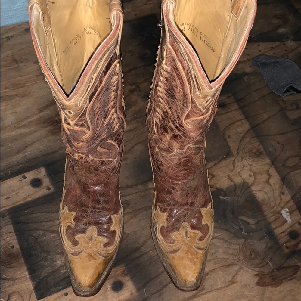 Corral boots 8.5 women’s!